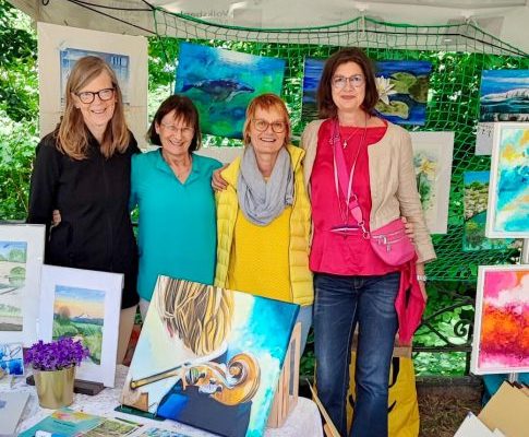 Die Untergruppe Mittelhessen unterstützen sich beim Verkauf