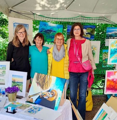 Die Untergruppe Mittelhessen unterstützen sich beim Verkauf